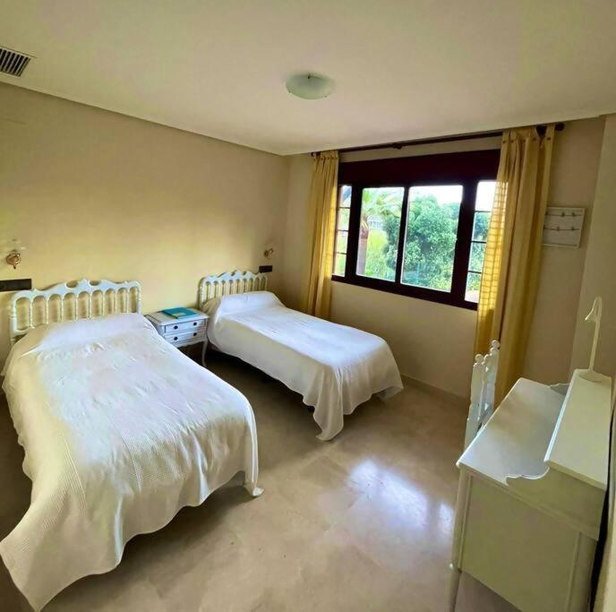 El Mirador Del Golf Marbella 3 Bedroom Apartment 오옌 외부 사진